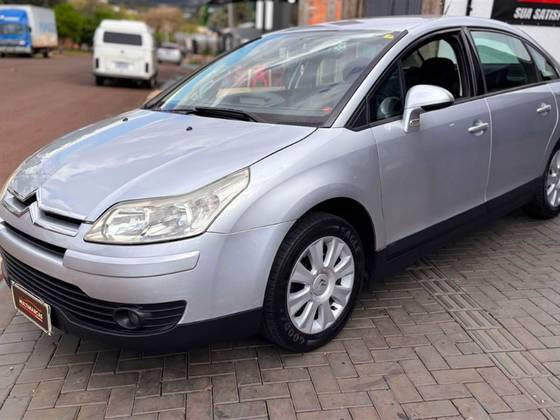 CITROËN C4 2.0 GLX 16V FLEX 4P AUTOMÁTICO CITROËN C4 2.0 GLX 16V FLEX 4P AUTOMÁTICO